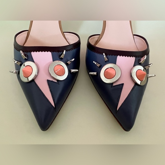 FENDI PUMPS💕HOST PICK💕 - Picture 8 of 16